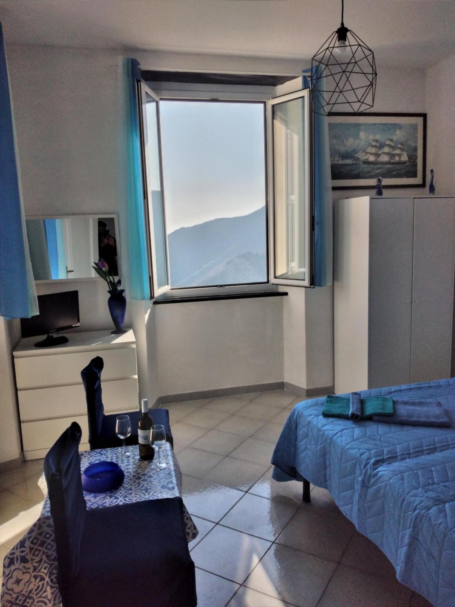 Casarinolaurino Valle Del Golfo Healthy Air Above The Sea Uscio Extérieur photo